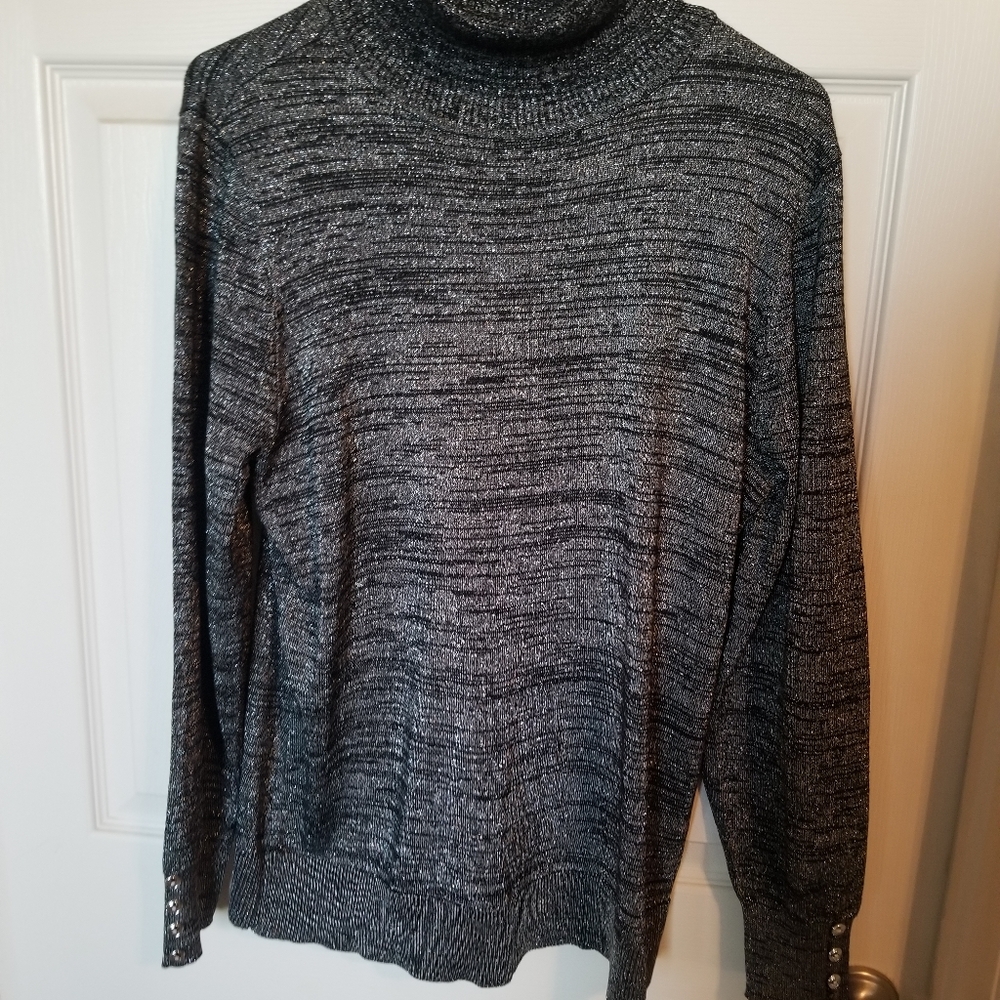 Turtle Neck, Silver w/glitter and black undertones